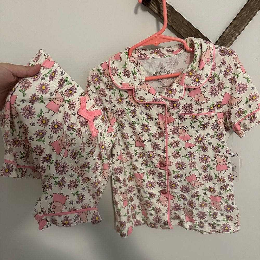 Peppa Pig Pajamas size 5